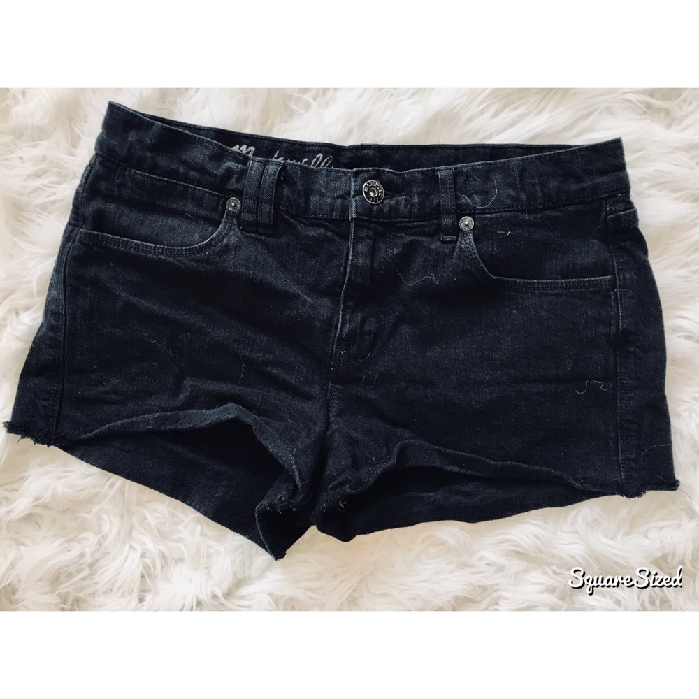BLACK MADEWELL SHORTS!